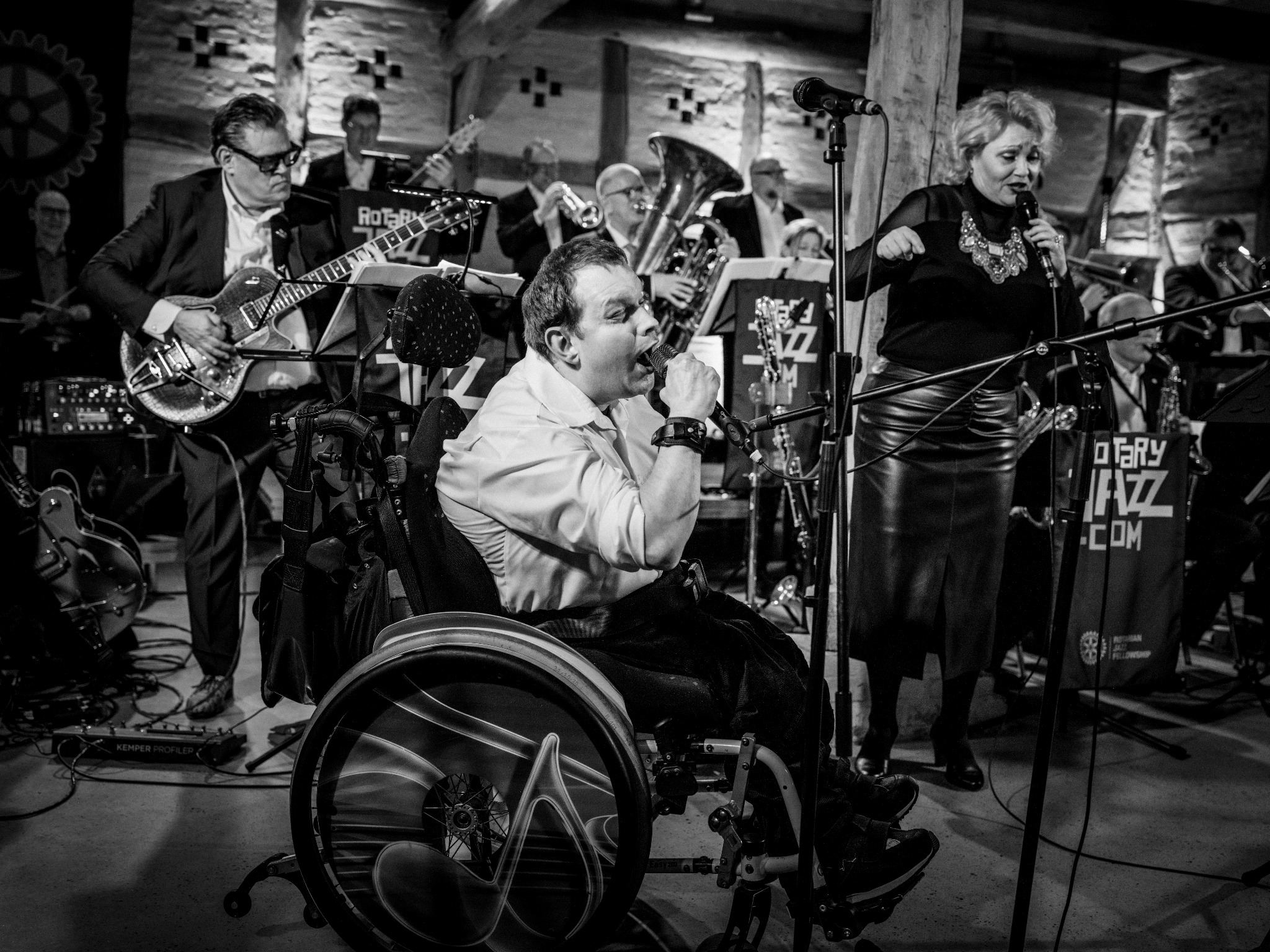 Sänger und Big Band