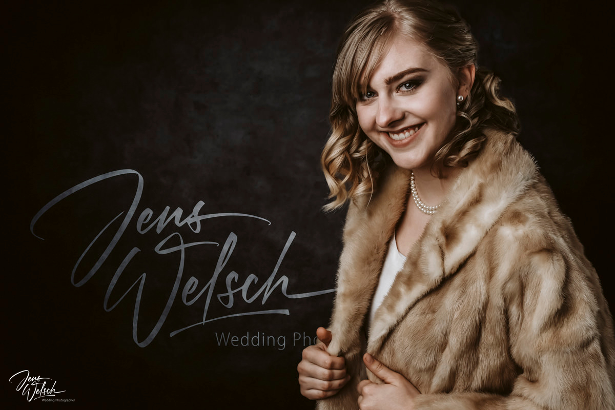 welsch-hochzeitsfotograf-braut-mit-pelz