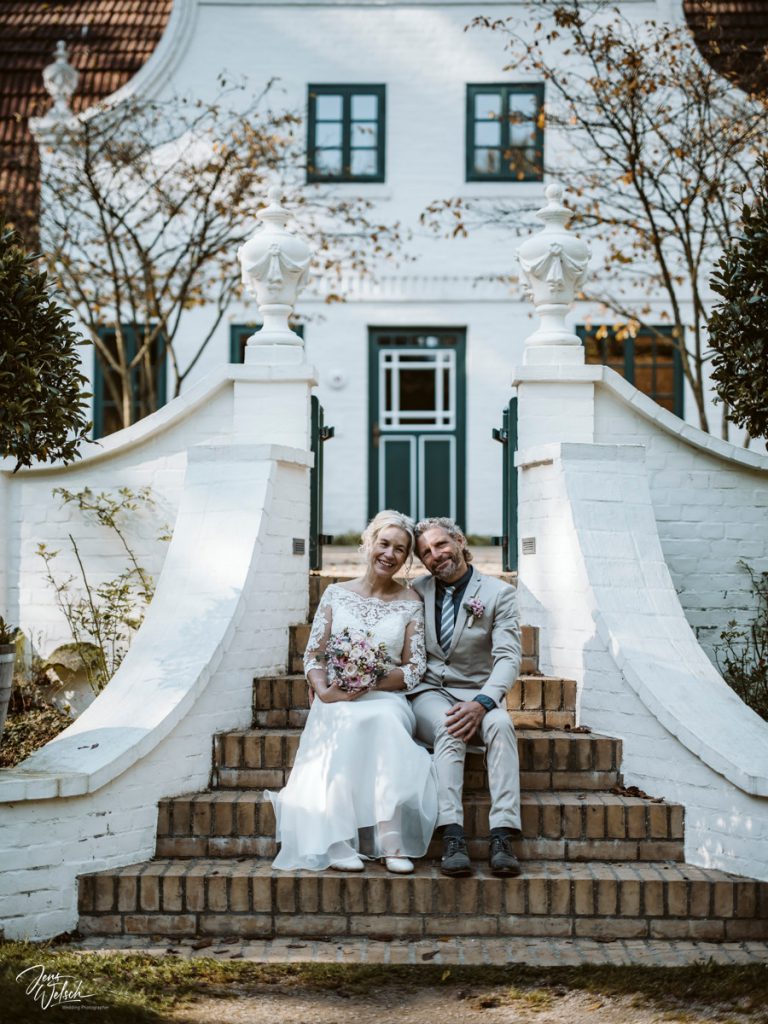 verliebt-vor-dem-barkenhof-worpswede