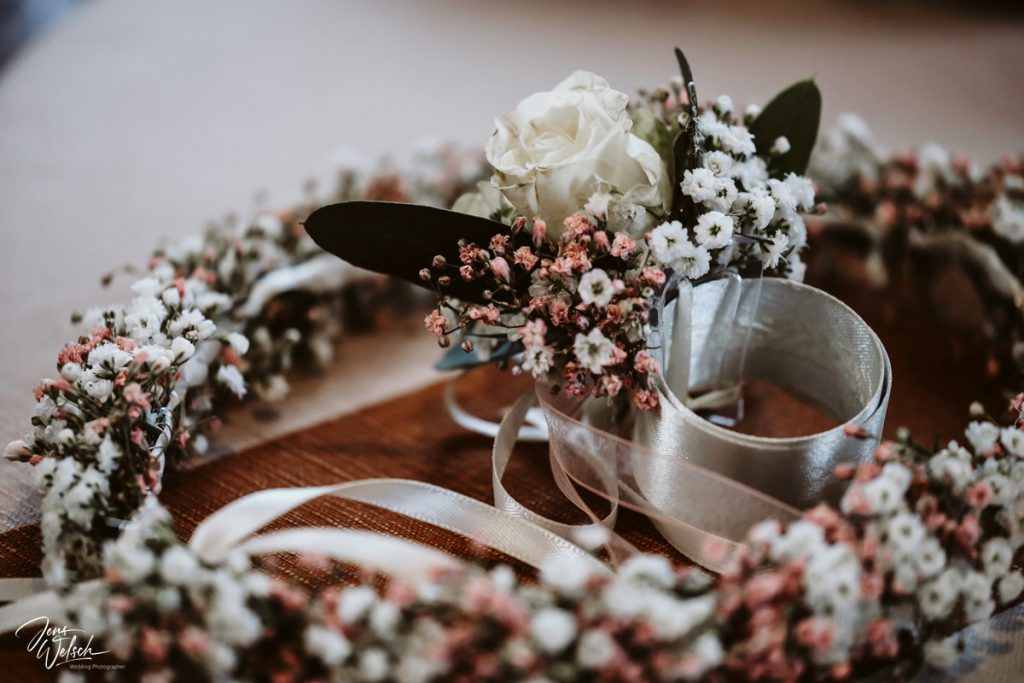 getting-ready-hochzeit-friedrichshafen-tettnang-brautschmuck